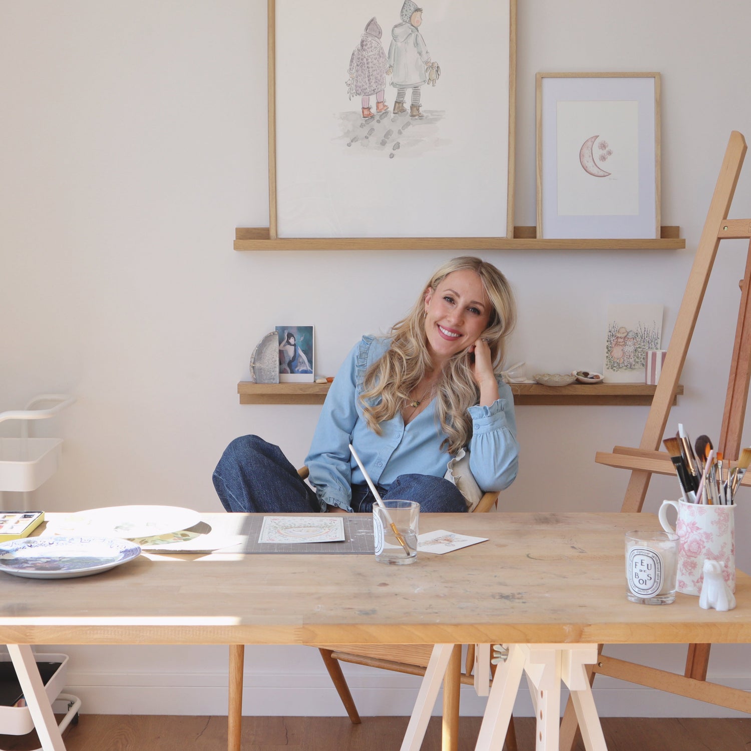 Sian Alexia Paine UK Artist and Illustrator in Art Studio 